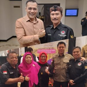 Bapak Chiko Hakim