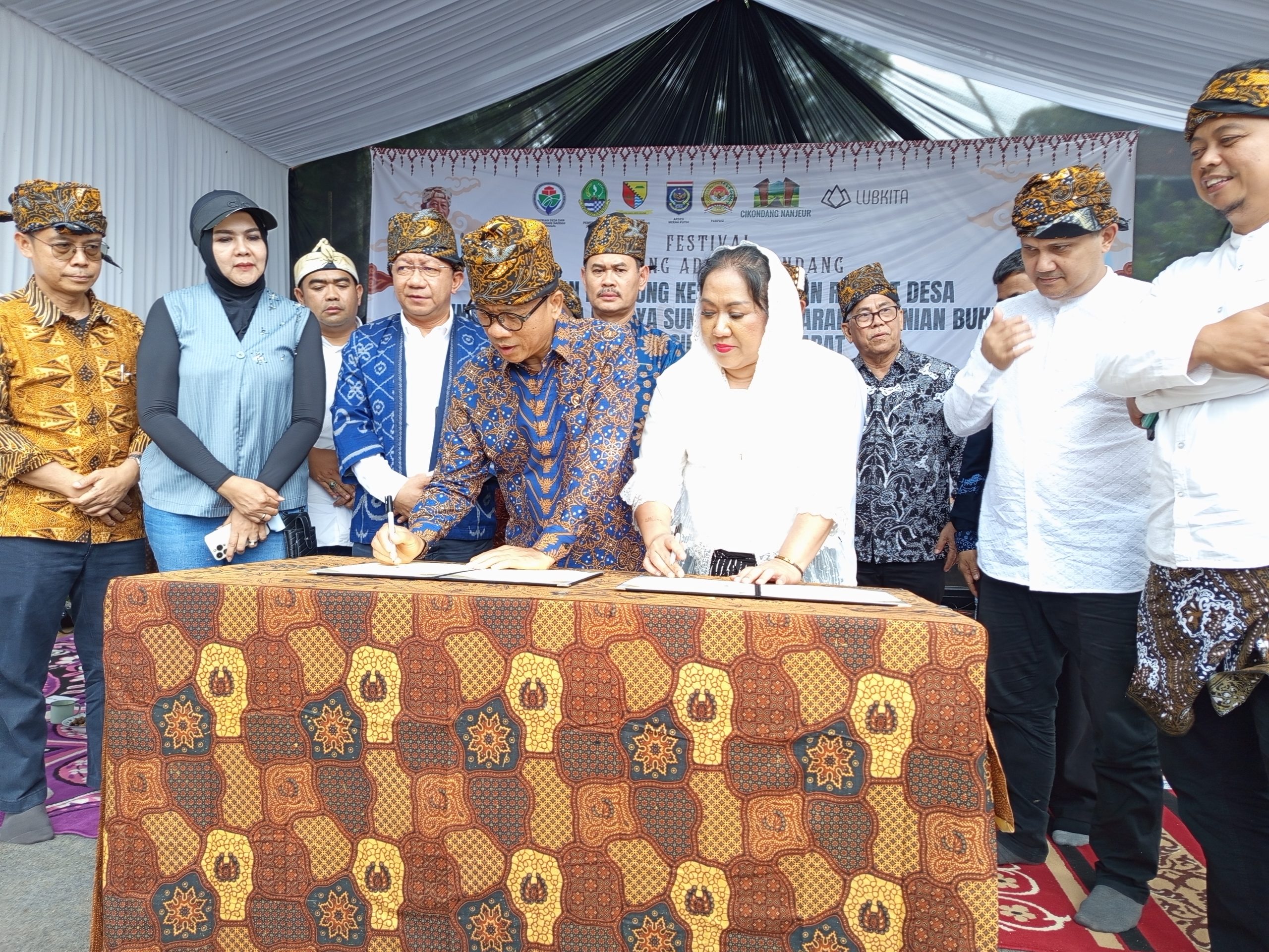 . “Lumbung Kesejahteraan Rakyat: Dari Desa Tertinggal Menuju Desa Mandiri”