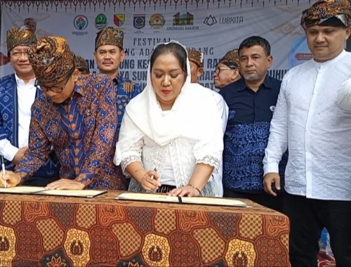 Penanda tanganan MoU peluncuran Lumbung Digital Rakyat