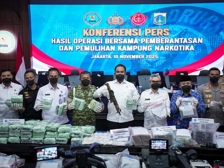 “War on Drugs for Humanity, Operasi Gabungan Jadi Pilar Bela Negara Melawan Kejahatan Narkotika.”