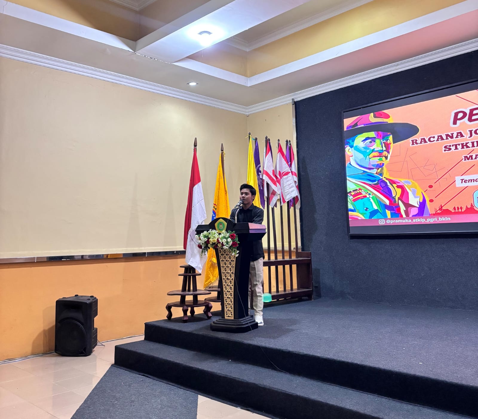 Gegerkan Dunia Akademik Lewat Karya Tulis, Sosok Presiden Mahasiswa Berhasil Terbitkan 6 Buku