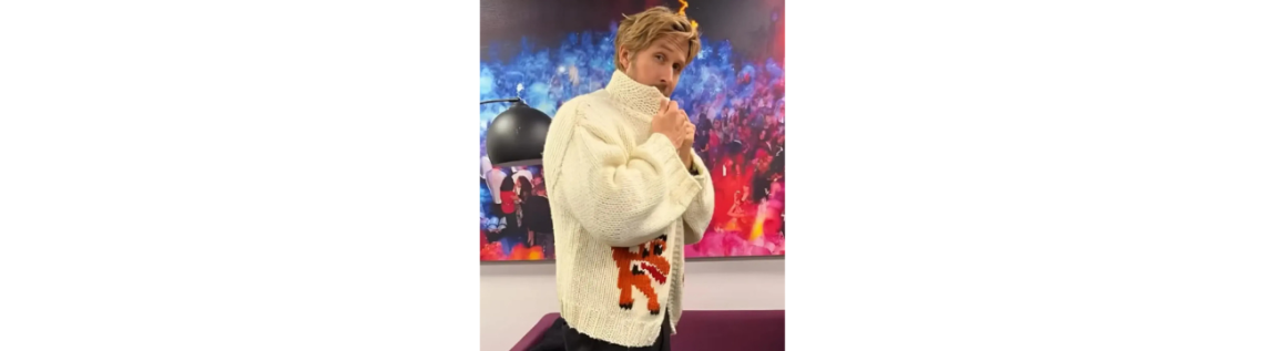 Project Hail Mary Ryan Gosling Rocky Grace Fox Shawl Collar, Intarsia Heart Graphic Cream Chunky Knit Cardigan