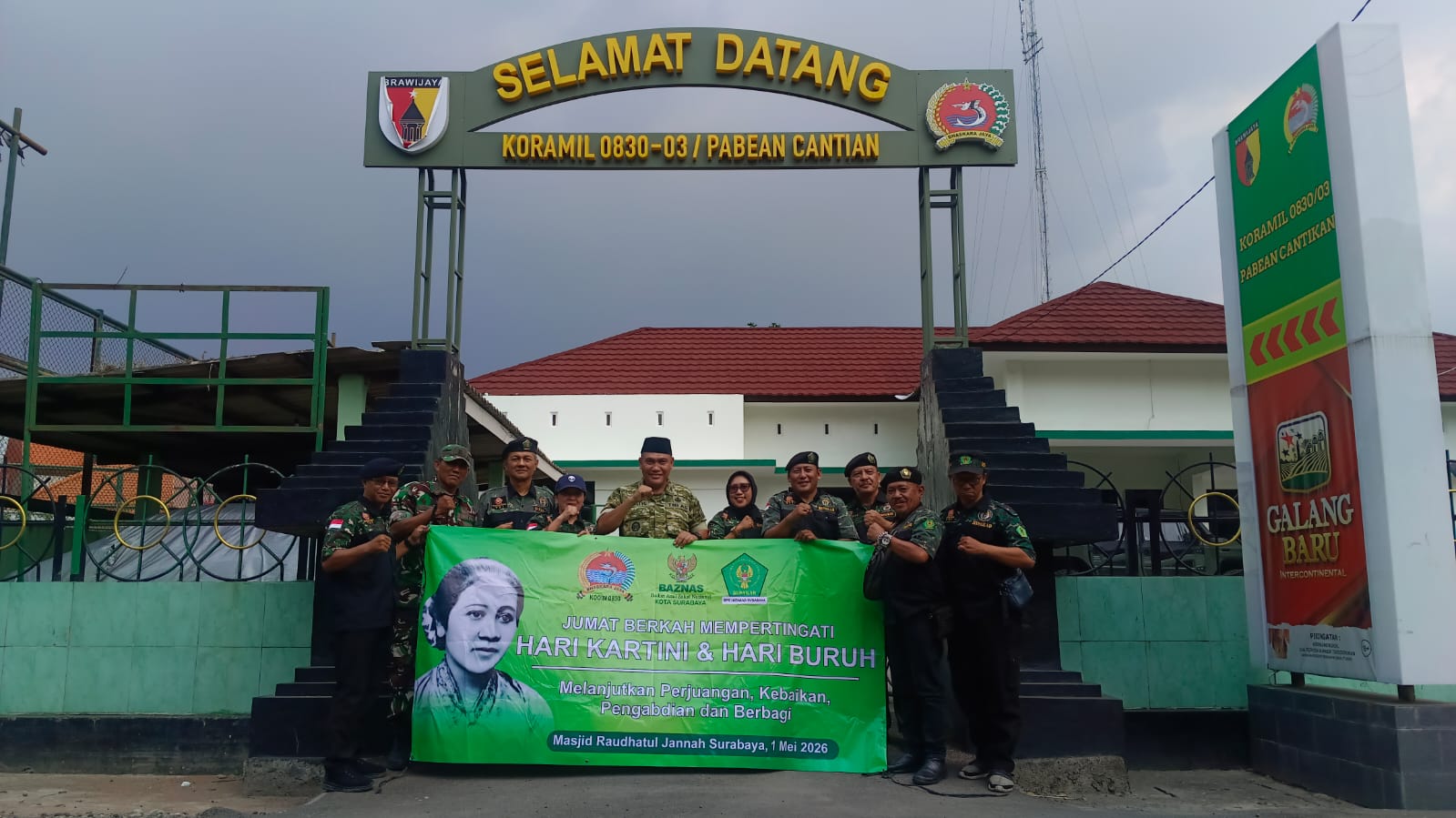 Sinergi Hipakad Kota Surabaya, Koramil 0830/03 Pabean Cantian, dan Baznas Hadirkan Giat Jumat Berkah Penuh Kepedulian
